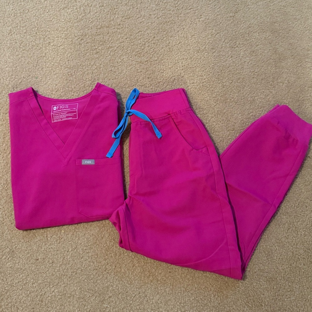 Figs High Waisted Raspberry Sorbet Scrub Set